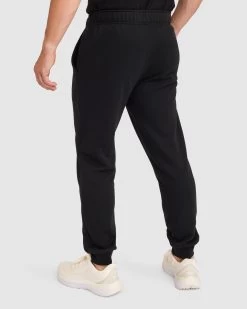 Unisex FILA Core Trackpants -Shoe Promotion ASP13043 001 M 3 fee4bdcf cf07 428e 8ba1 0fdec21763bd