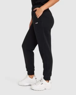 Unisex FILA Core Trackpants -Shoe Promotion ASP13043 001 W 2 39891c91 1764 4adb a9a5 939215fd7d82