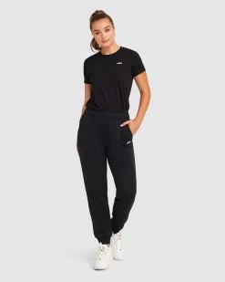 Unisex FILA Core Trackpants -Shoe Promotion ASP13043 001 W 6 34fc112f eb41 40d3 9bc4 5cb664737a31